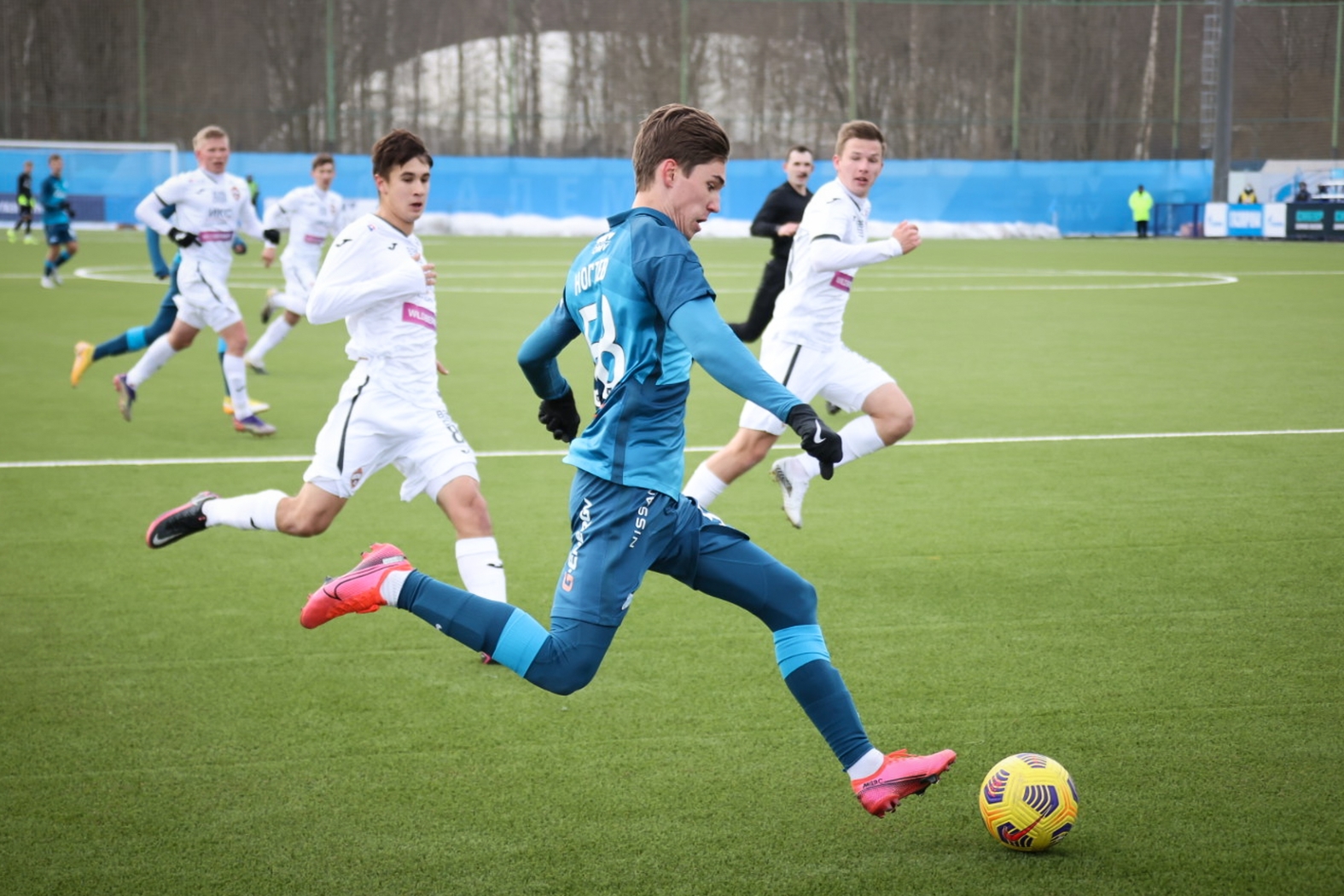 Футбол россии молодежное первенство 2023 2024
